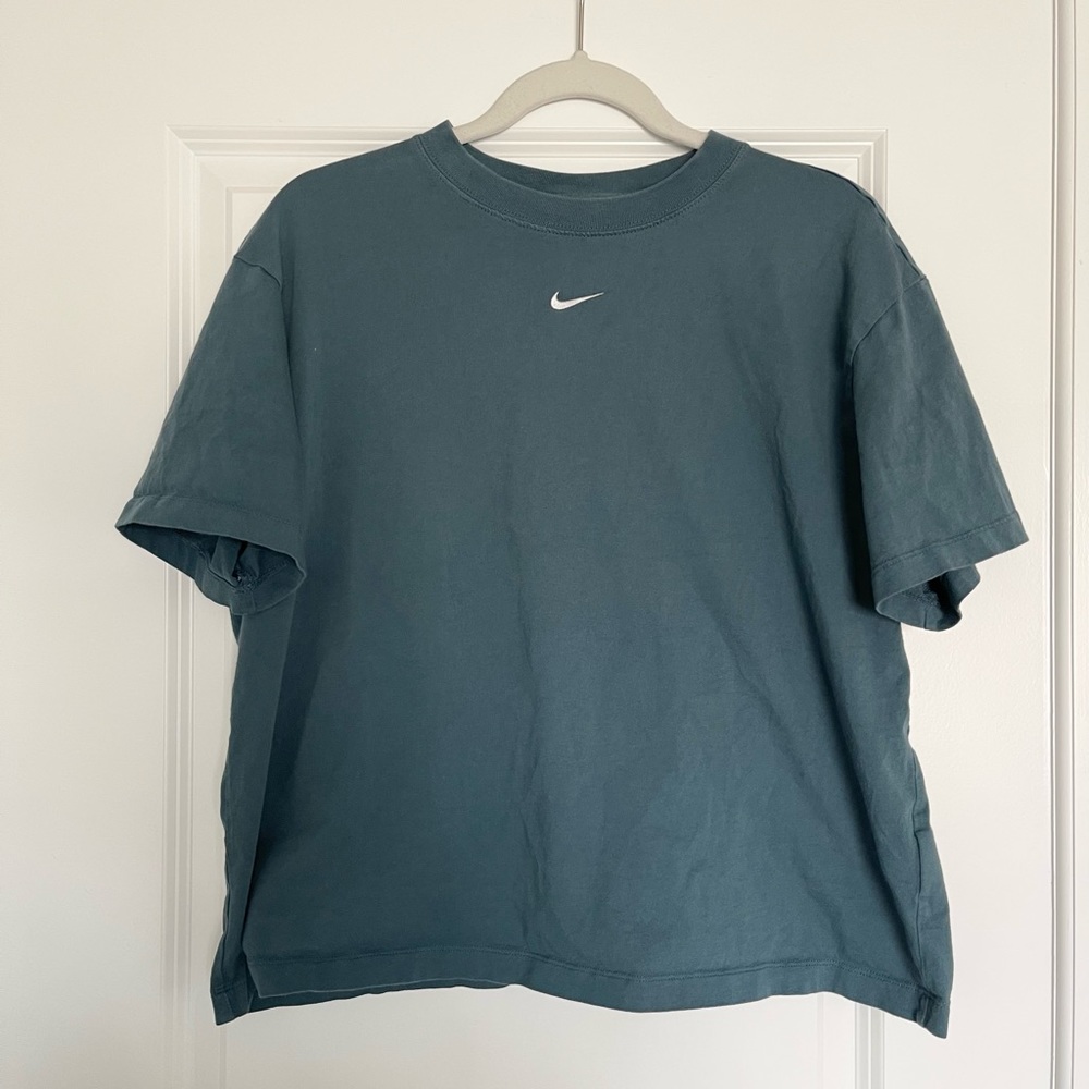 Nike Essentials Boxy T-Shirt